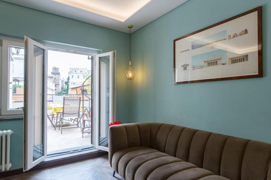 Appartamento Frangipane 31 Monti Terrace